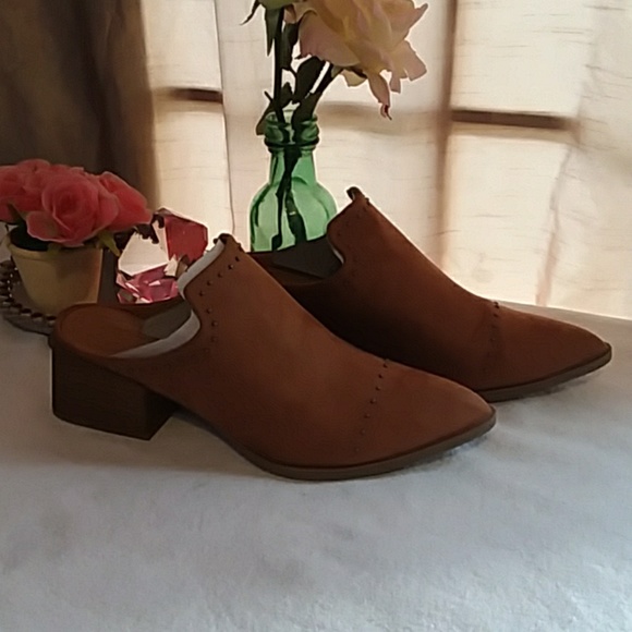 SOLD* - Picture 2 of 8